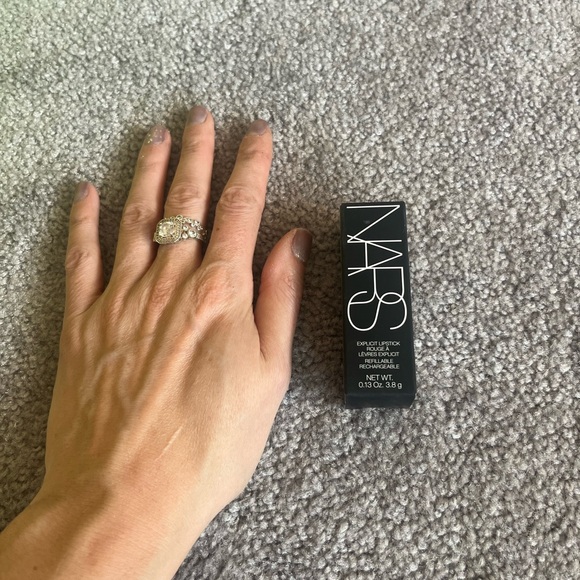 NARS Adulterous 💄 lipstick - Picture 8 of 9